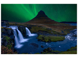 modern-4-piece-canvas-print-kirkjufell-under-a-boreal-green-sky