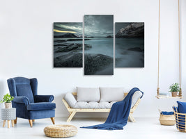 modern-3-piece-canvas-print-a-look-from-the-past-or-from-the-future