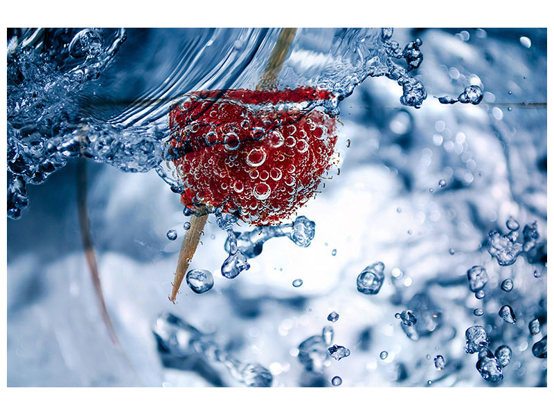 modern-3-piece-canvas-print-raspberry-in-the-water