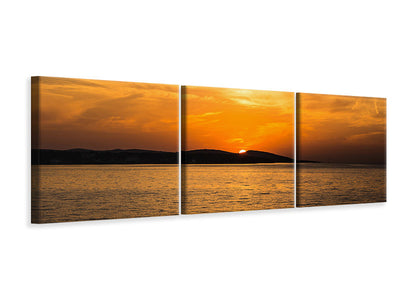 panoramic-canvas-print-the-sun-sets