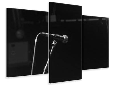 modern-3-piece-canvas-print-on-stage