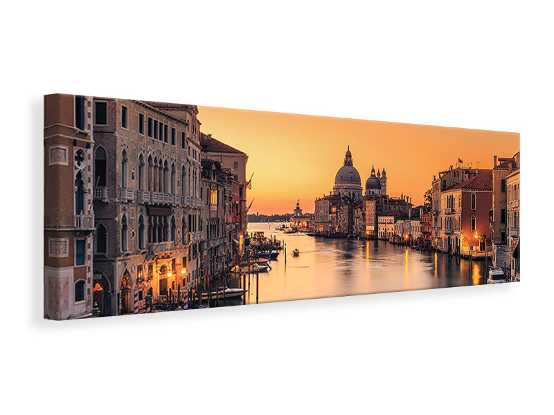 panoramic-canvas-print-dawn-on-venice