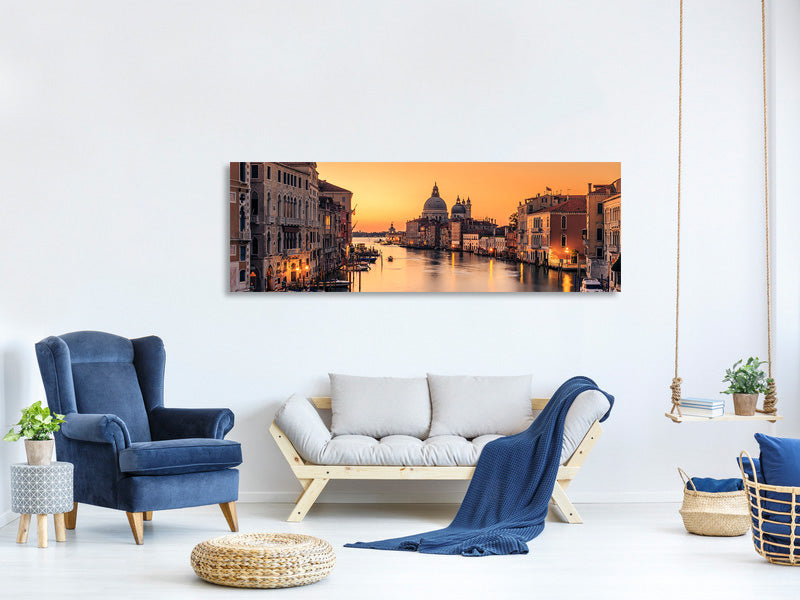 panoramic-canvas-print-dawn-on-venice